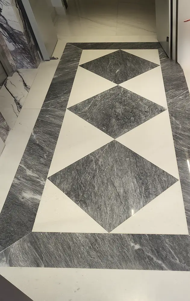 Πάτωμα με μαρμαρο Αλιβερίου Πάτωμα με μαρμαρο Αλιβερίου