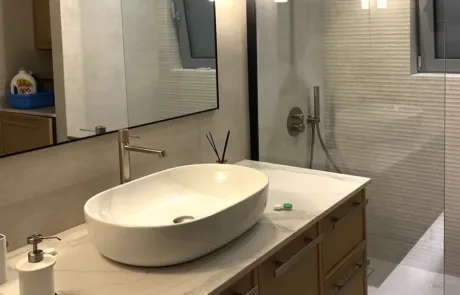 Πάγκος Μπάνιου με επένδυση Χαλαζία Carrara